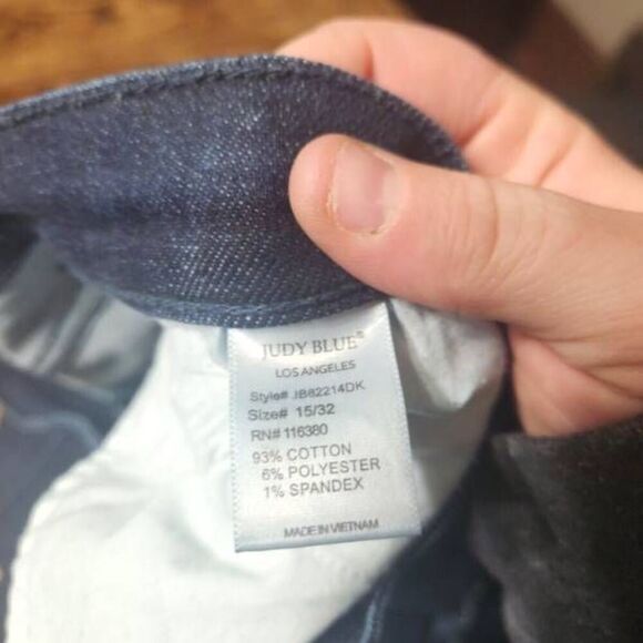 Judy Blue Skinny Fit Distressed jeans in dark blue sz 15/32 - Picture 3 of 4